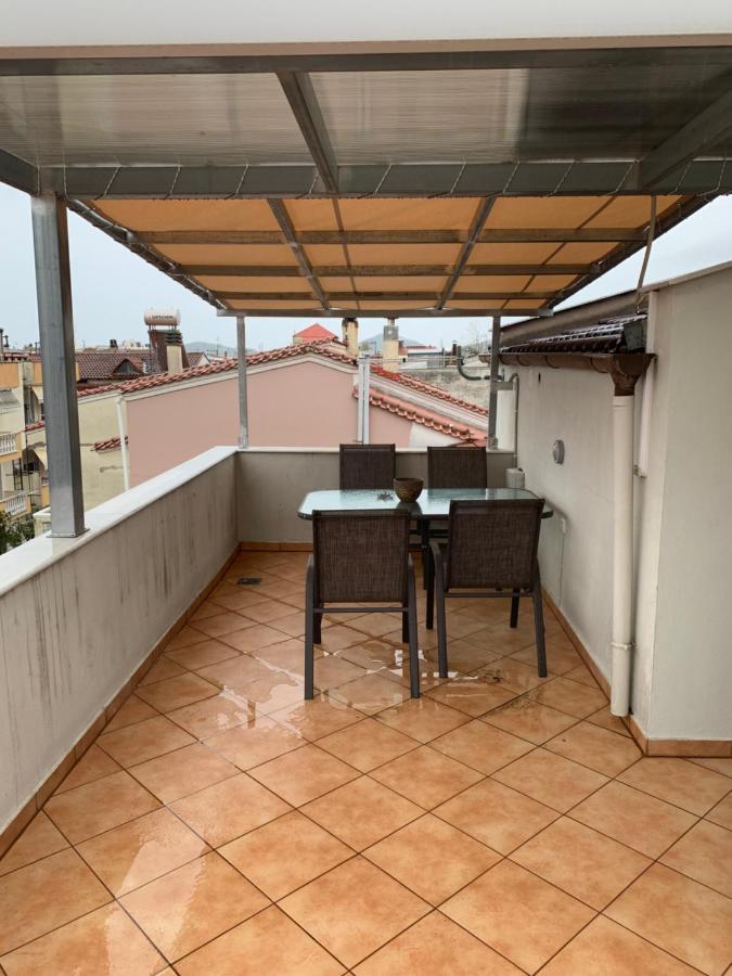 Aretoysa Center Luxury Suites 2 Néa Péramos Buitenkant foto