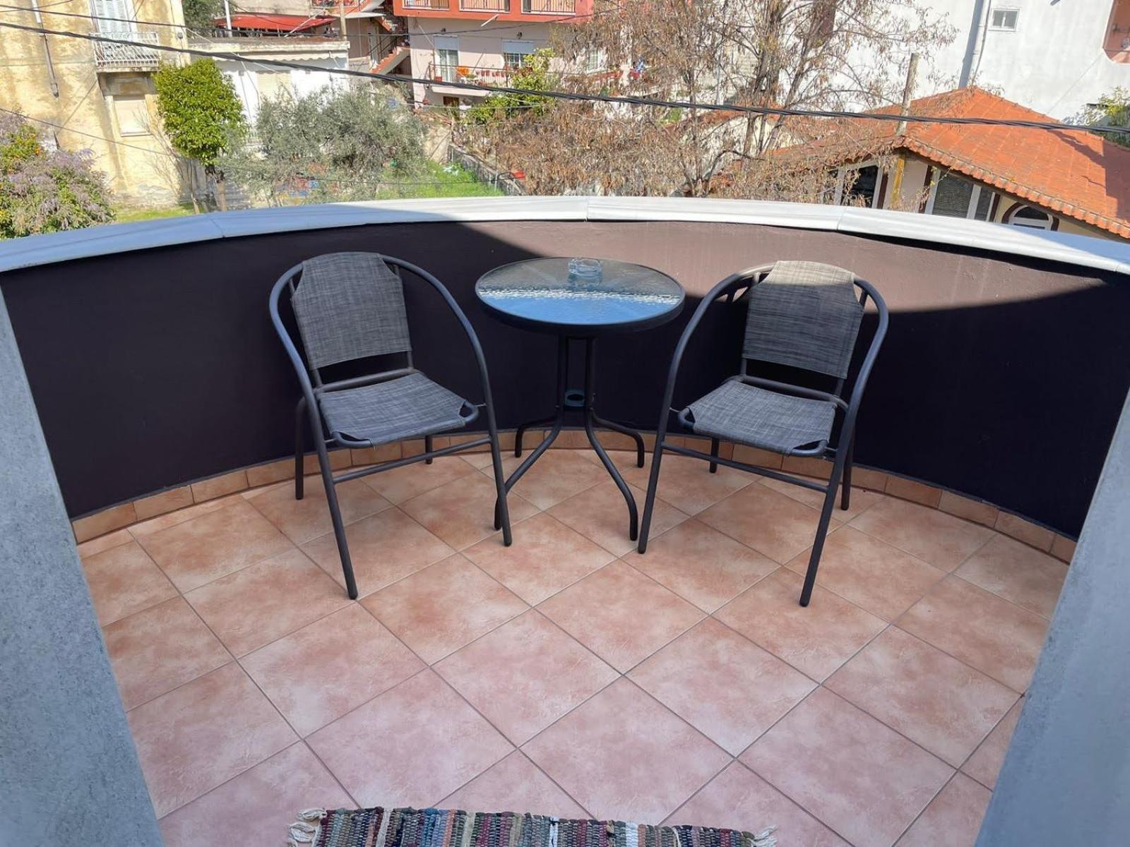 Aretoysa Center Luxury Suites 2 Néa Péramos Buitenkant foto